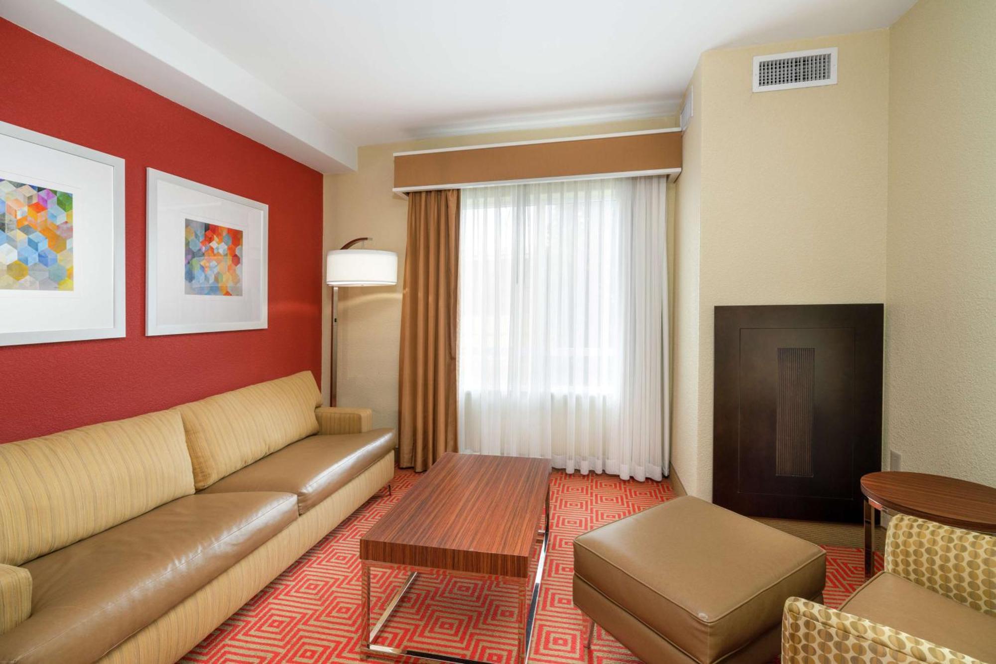 Hilton Garden Inn דלטון מראה חיצוני תמונה