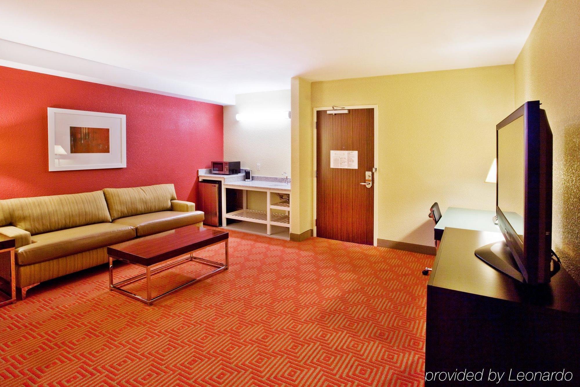 Hilton Garden Inn דלטון חדר תמונה